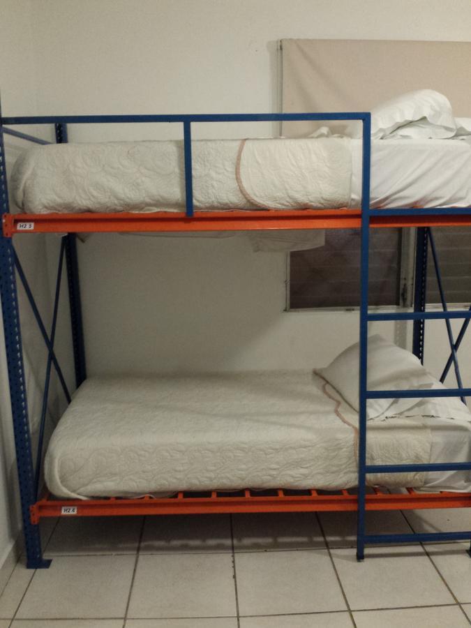 Hostal Aqui Me Quedo 산페드로술라 외부 사진